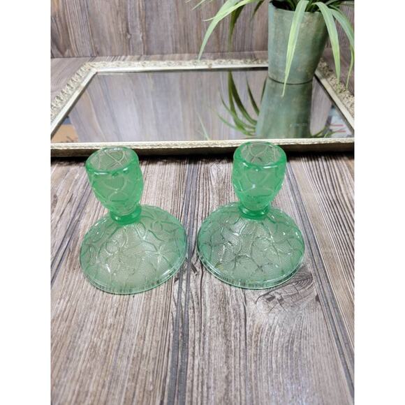 2 Vintage Green Imperial Crackle Candleholders, Uranium Glass - Picture 6 of 6